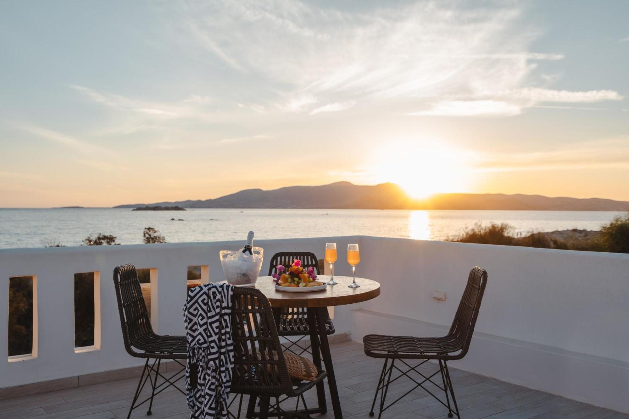 Almiriki Naxos Beachside Living Plaka  Exterior photo