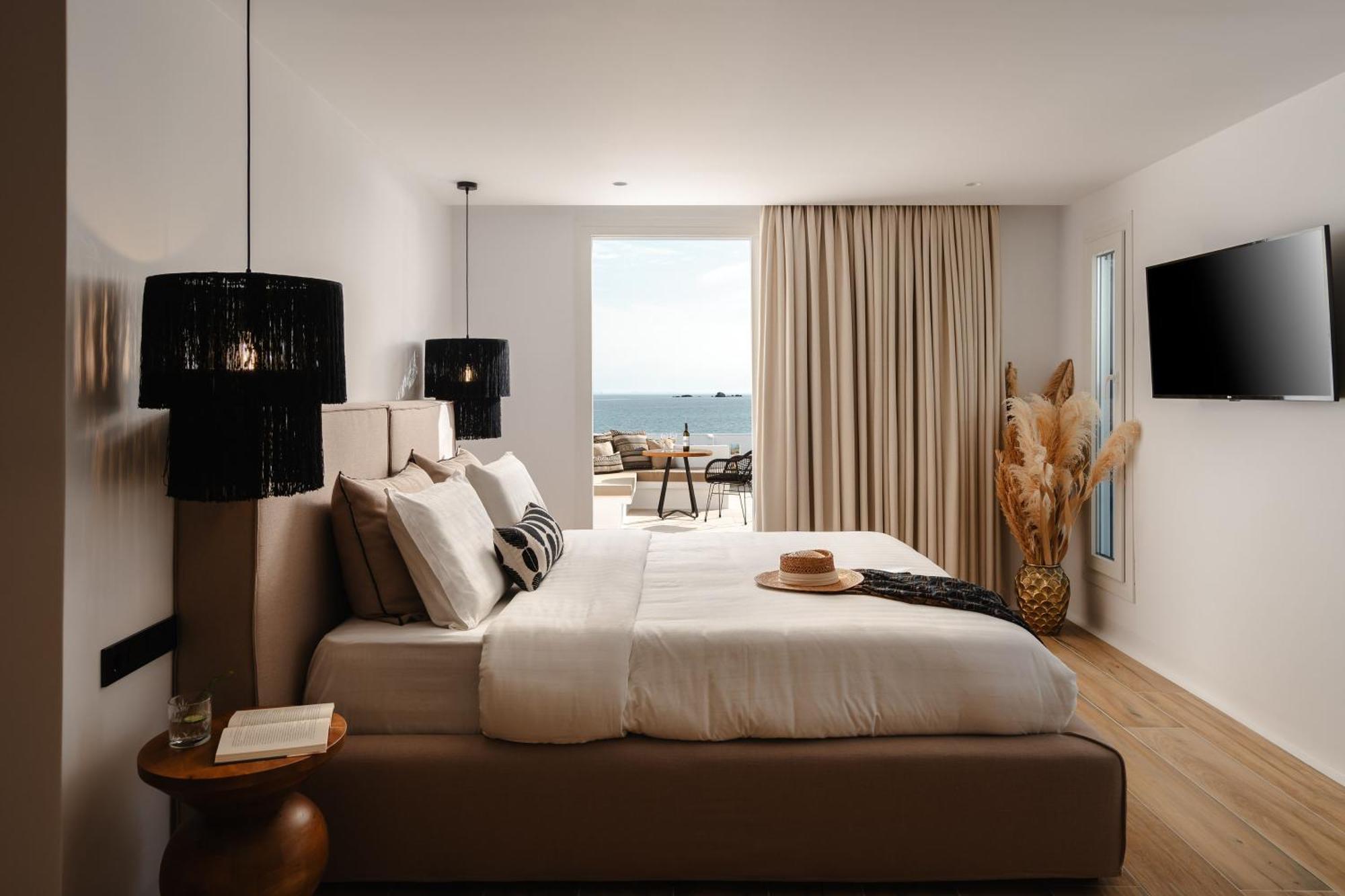 Almiriki Naxos Beachside Living Plaka  Exterior photo